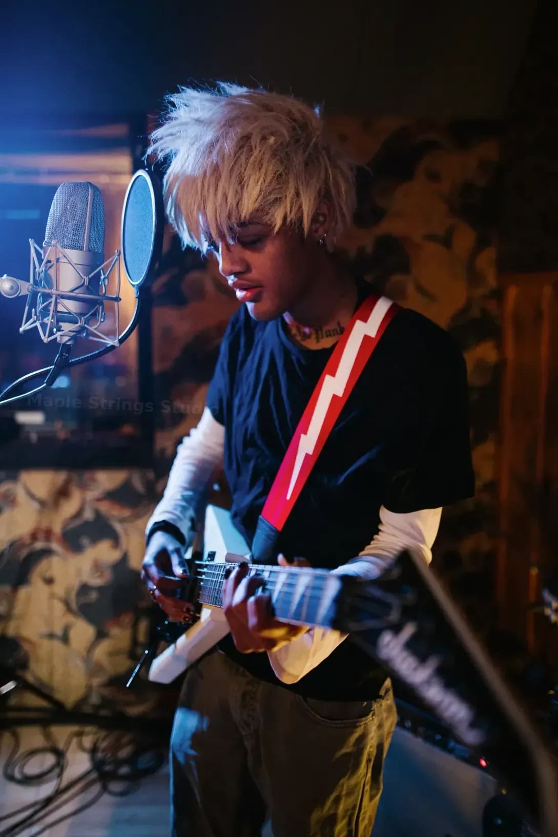 Maple Strings Studio 12